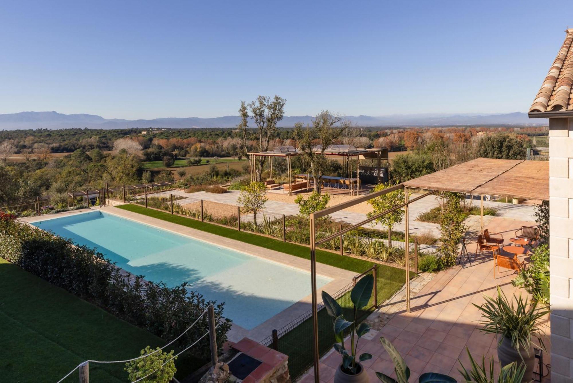 Can Bufi Espectacular Casa Con Piscina Interior Llagostera Exteriör bild