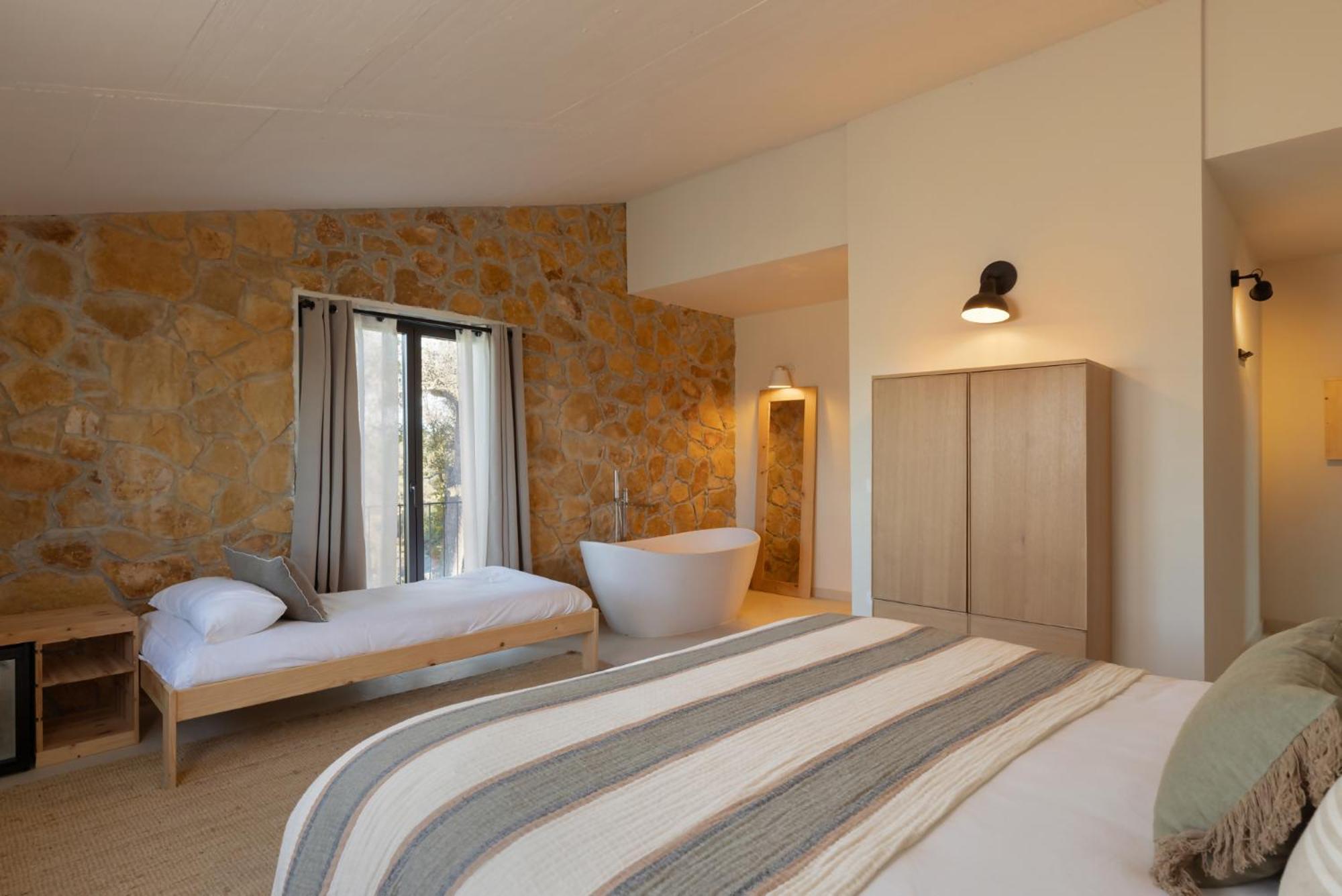 Can Bufi Espectacular Casa Con Piscina Interior Llagostera Exteriör bild
