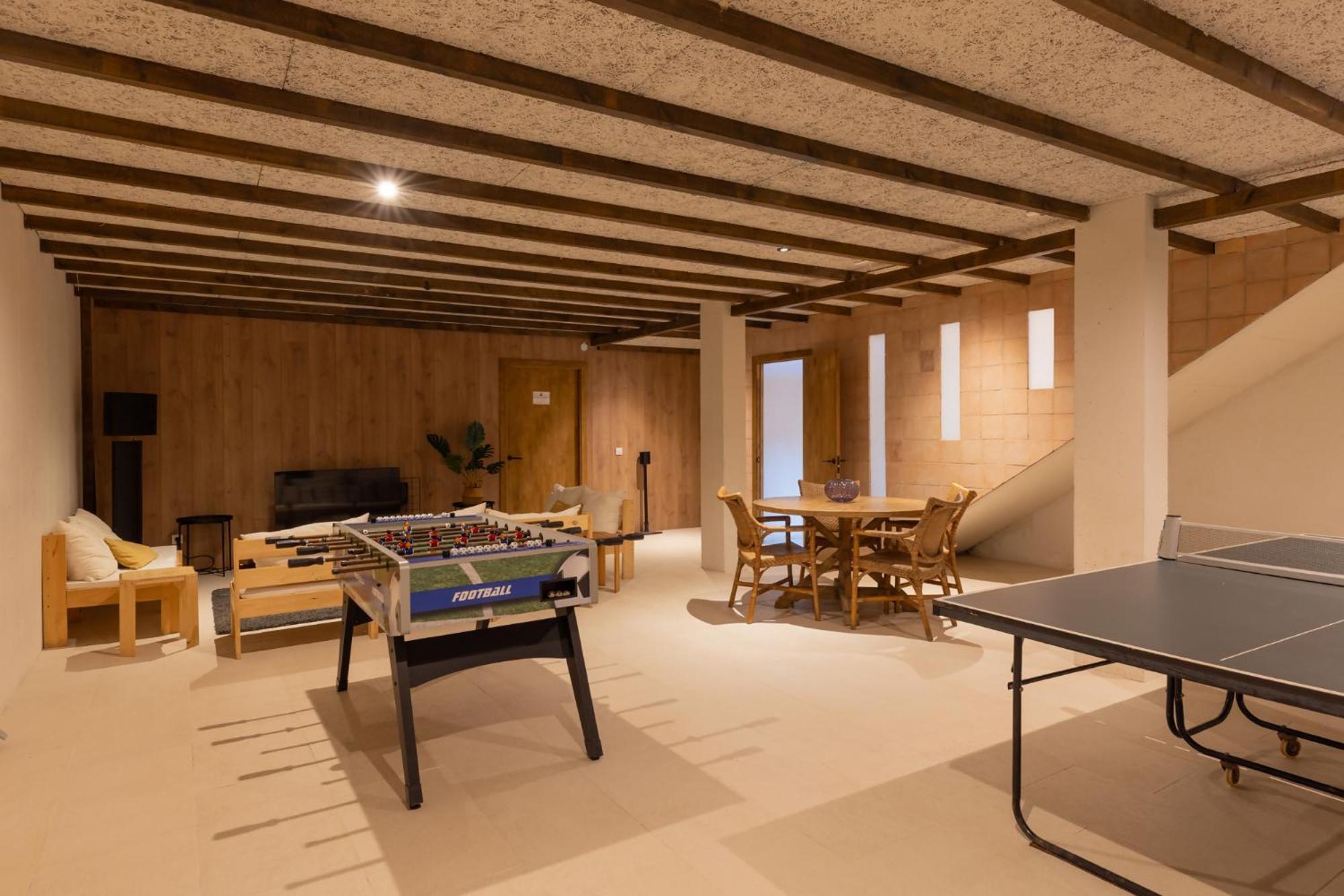 Can Bufi Espectacular Casa Con Piscina Interior Llagostera Exteriör bild